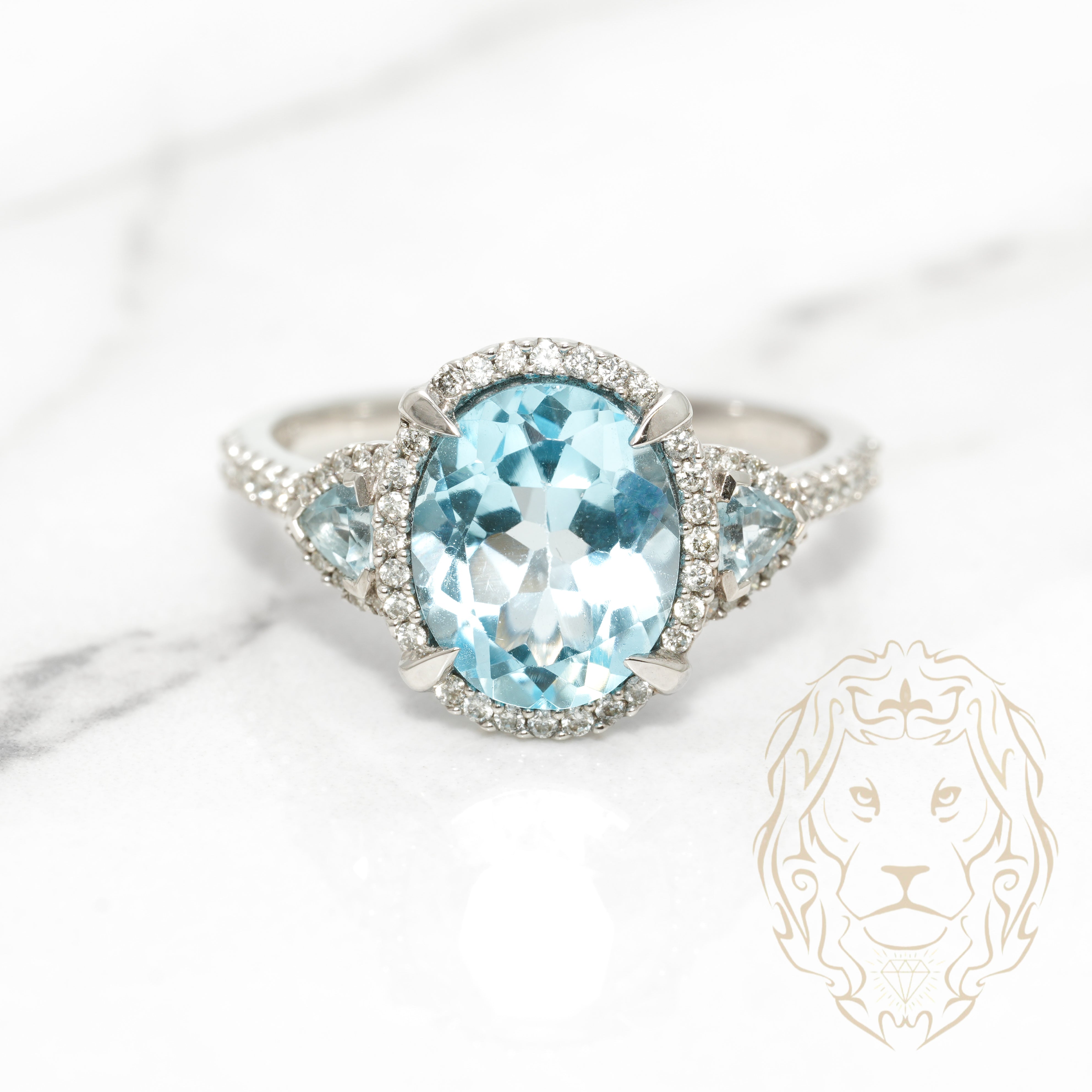 Bague de fiançailles Or 14K blanc trois pierres halo aigue