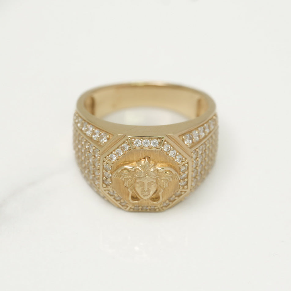 Bague homme Or 10K jaune tête de méduse pavé cz RIG229