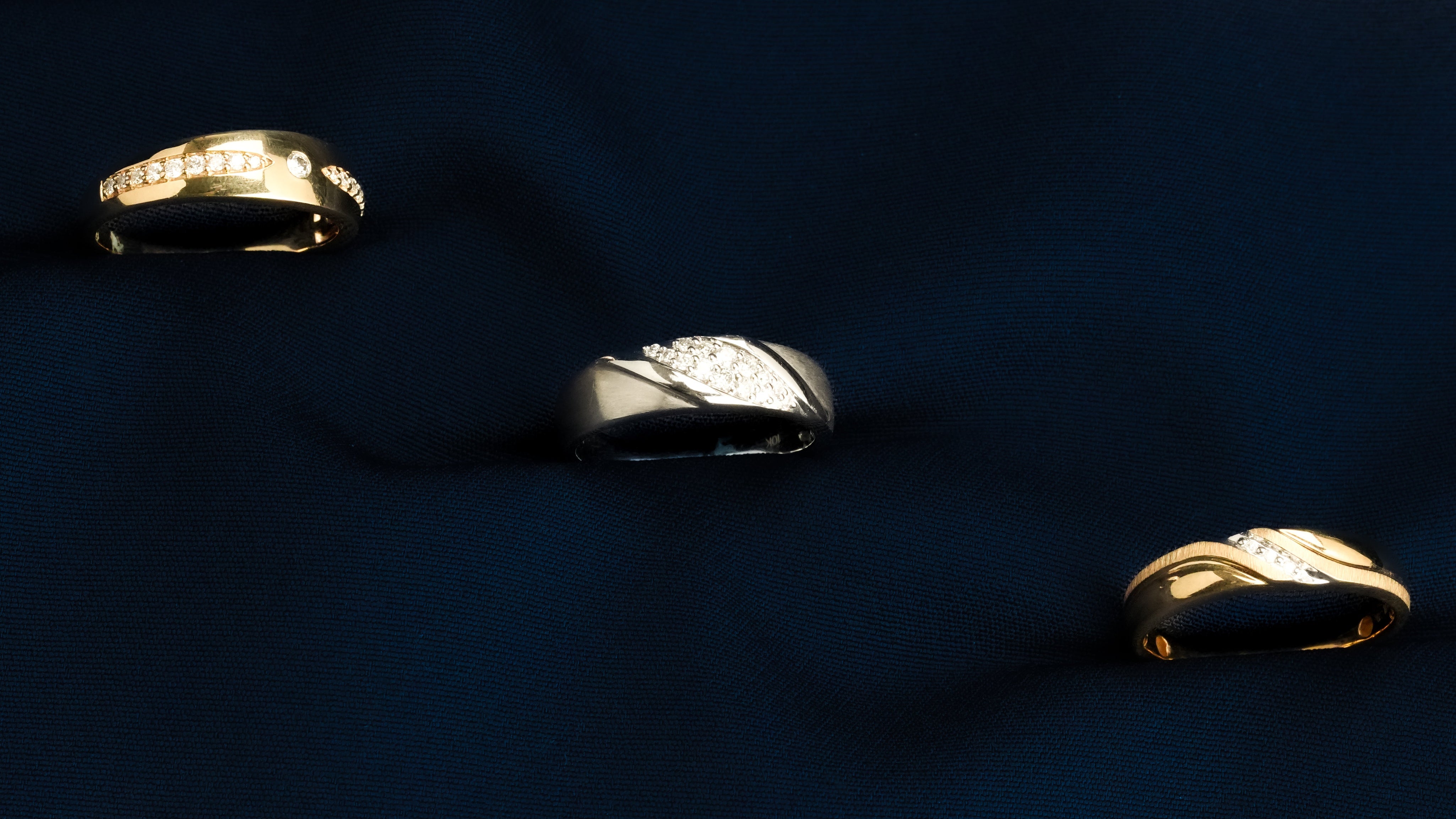 Alliances de mariage en diamants