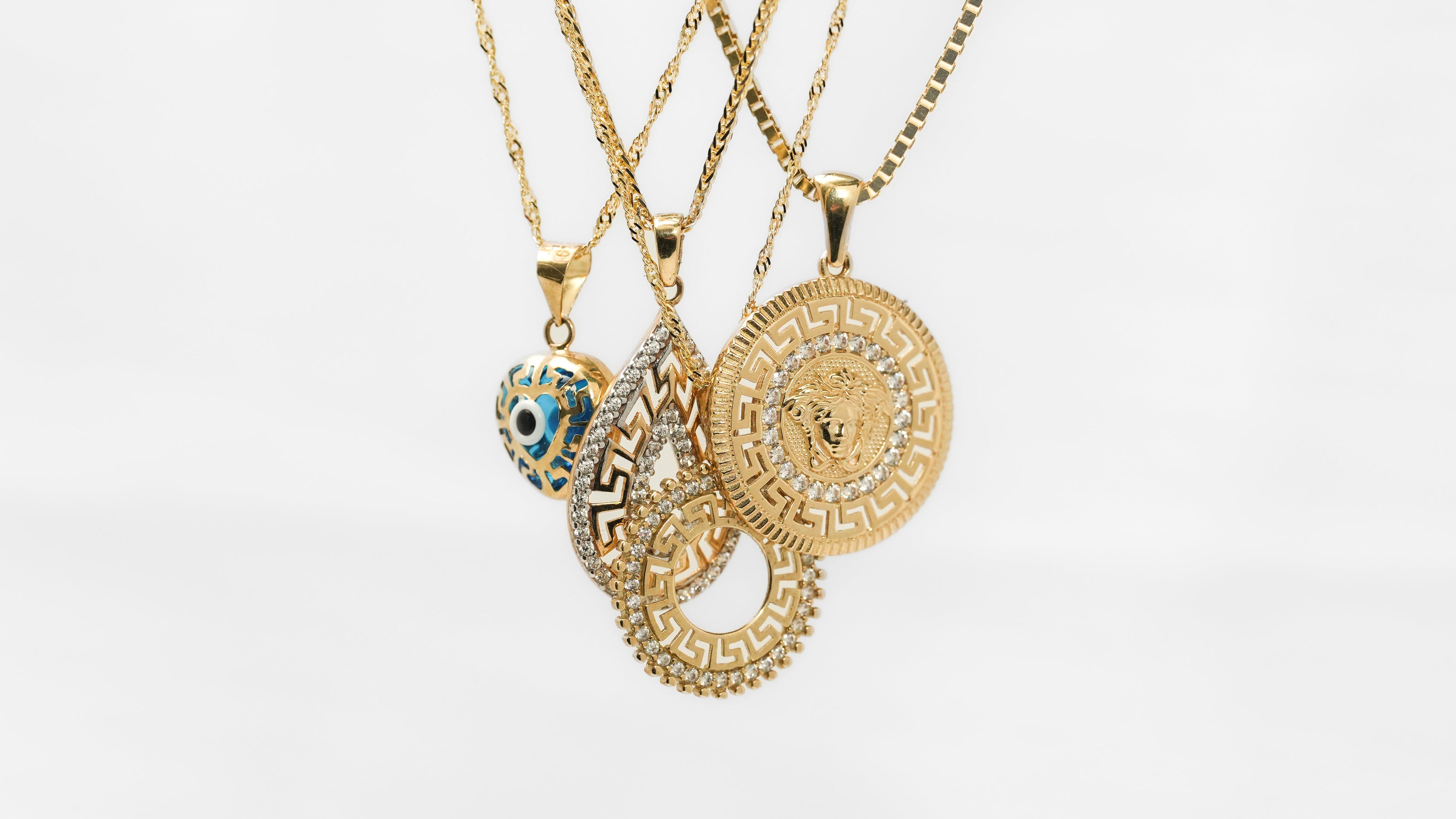 Pendentifs Méduse pour femmes