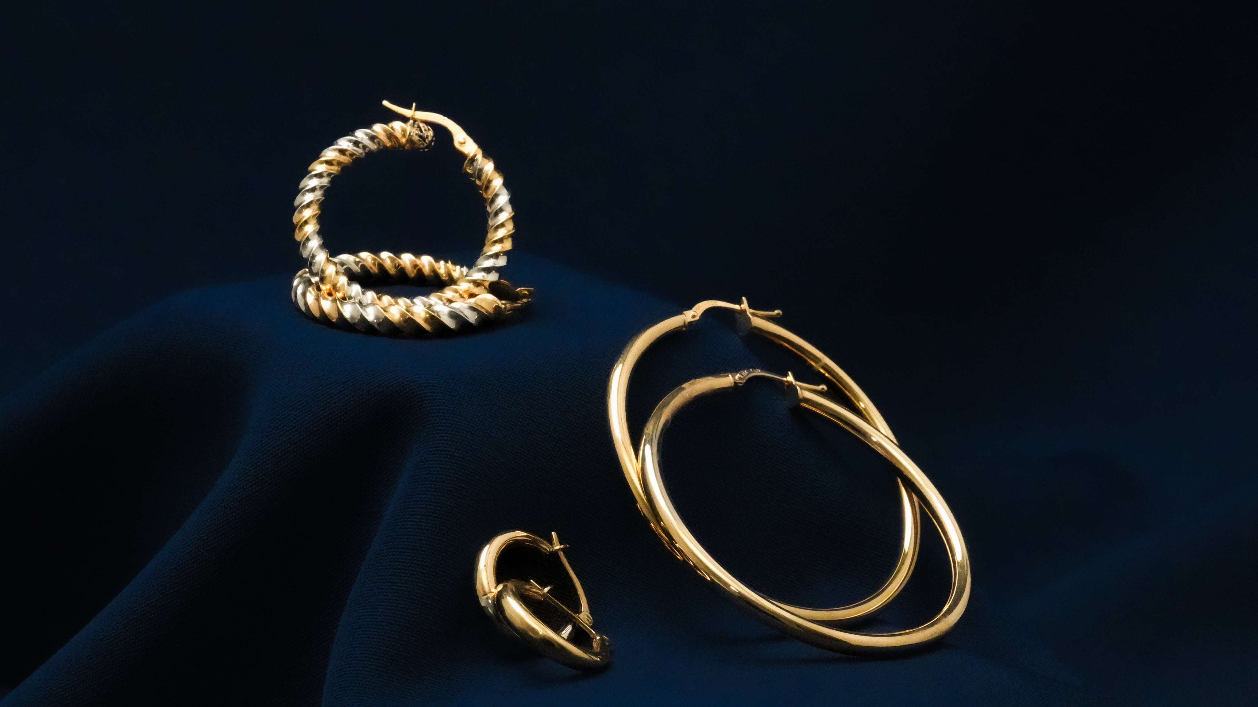 Hoops en or pour femmes