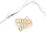 Bague - Or 10K deux tons jaune & blanc bandes divergentes motif clé grecque & pavé cz - RIG405