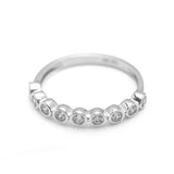 Bague - Or 10K blanc semi-éternité pierres cz serti clos - RIG320