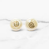 Studs - Or 10K jaune tourbillon poli sur nacre - BOG225