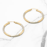 Hoops - Or 10K deux tons jaune & blanc rayé avec coupe diamant - BOG277