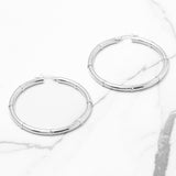 Hoops - Or 10K blanc poli avec bandes coupe diamant - BOG279
