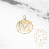 Pendentif - Or 10K jaune "M" style lettre au pochoir poli - PEG387