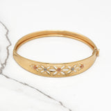 Bracelet jonc - Or 14K tricolore jaune, blanc & rose motif fleurs coupe diamant - BRG360