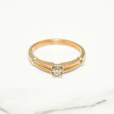 Bague de fiançailles - Or 10K deux tons jaune & blanc solitaire diamant naturel coupe brillant 0.05CT - RIGD020