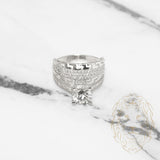 Bague - Or 10K blanc pierre coupe brillant cz avec bande pavé & motif clé grecque - RIG476
