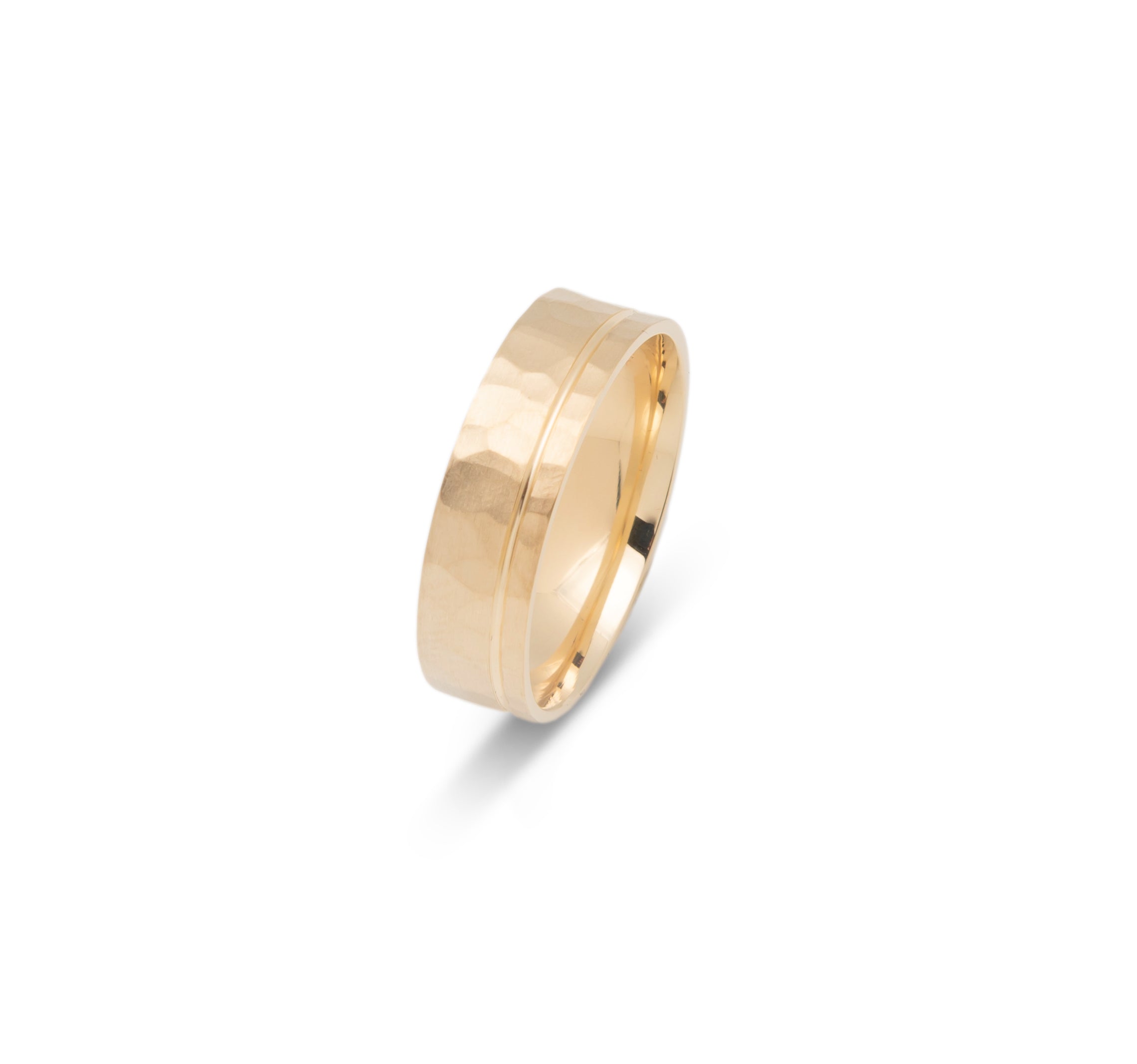 Ring - 10K Gold hammered finish & polished groove 6mm - RIG620