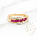 Bague - Or 10K deux tons jaune & blanc rubis coupe princesse 0.15CT sertis en canal & pavé de diamants nautrels 0.08CT - RIGD067