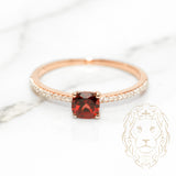 Engagement ring - 10K gold rose garnet cut radiant 0.45CT & natural diamond pavé setting 0.12CT - RIGD089