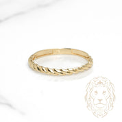 Bague - Or 10K jaune twist mince - RIG1088