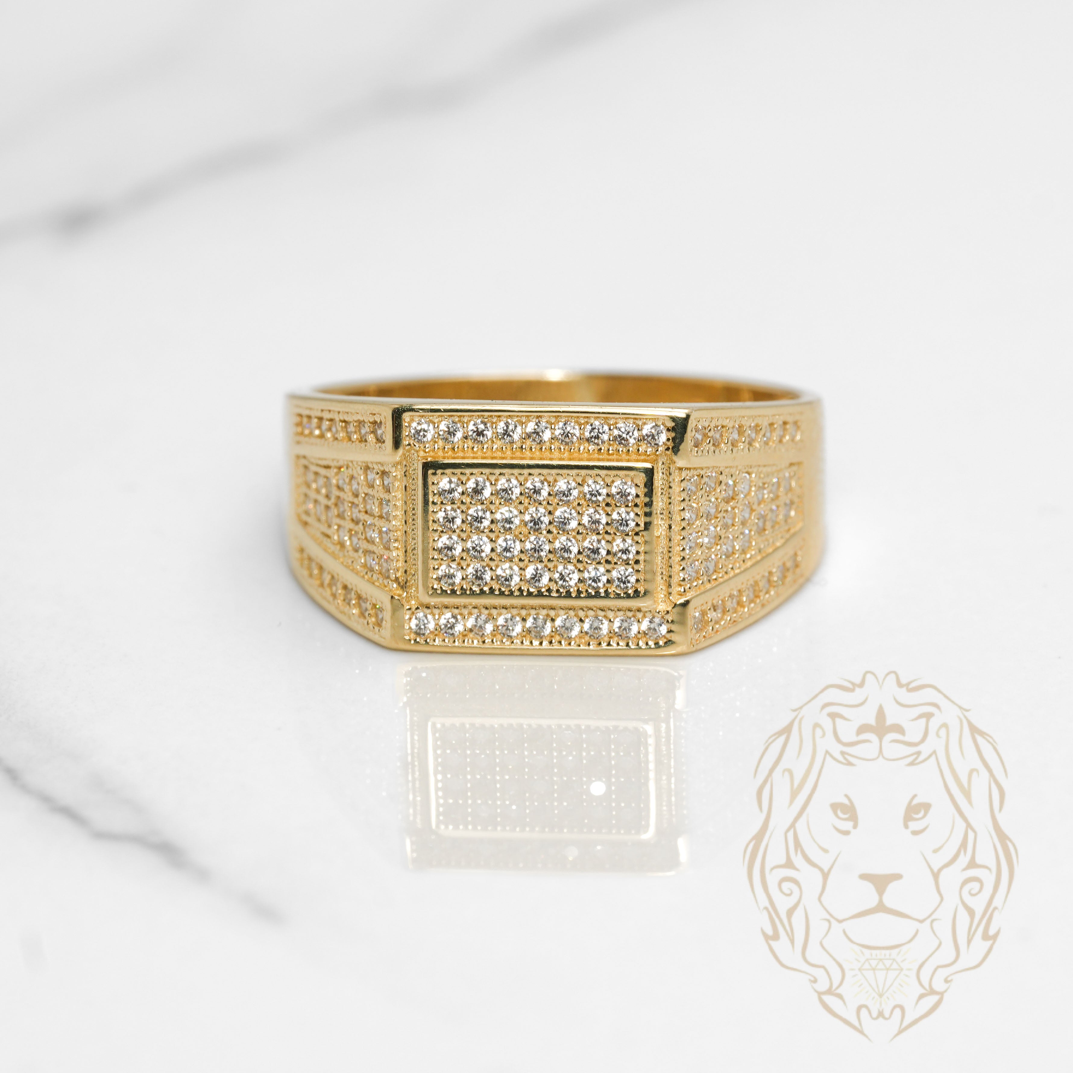 Bague - Or 10K jaune chevalière rectangulaire pavé de cz - RIG1103