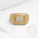 Bague - Or 10K jaune chevalière rectangulaire avec motif clé grecque & pavé de cz - RIG1104
