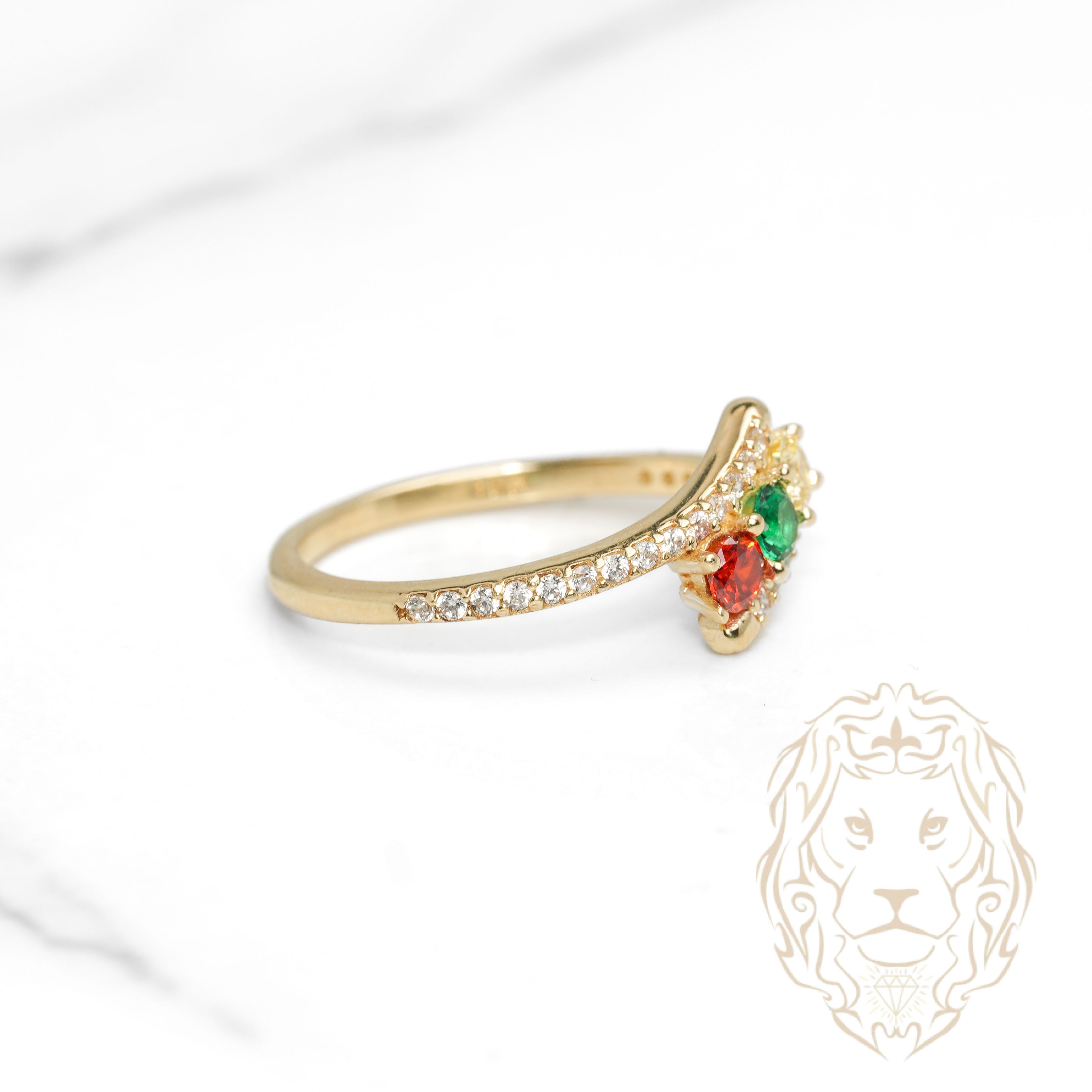 Bague - Or 10K jaune trois pierres tige fendue pavé de cz - RIG1108