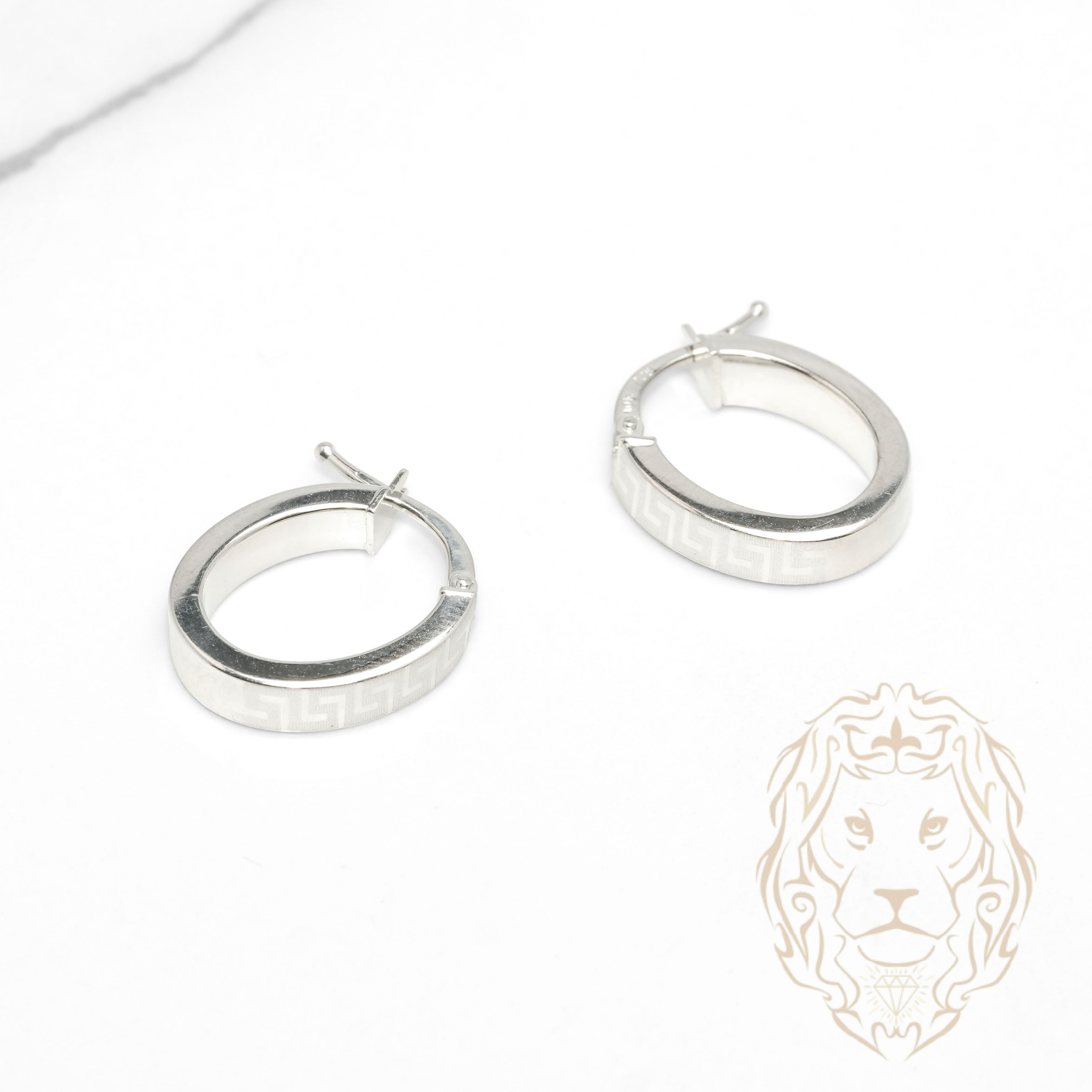 Hoops - Or 10K blanc ovale clé grecque & bords carrés  4mm X 13mm - BOG1333