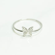Lady's ring - 10K gold glossy white butterfly - RIG112