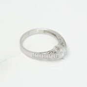 Women's ring - 10K white gold with brilliant cut cz - RIG225