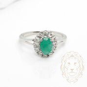 Bague - Or 10K blanc halo émeraude ovale & diamants naturels 0.20TCW - RIGD590