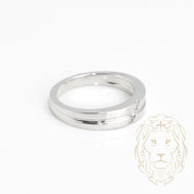 Bague jonc - Or 10K blanc trois pierres diamants naturels 0.05CT & rainure polie - RIGD367