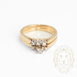 Bague de fiançailles - Or 14K deux tons jaune & blanc ensemble (2) trois pierres diamants naturels 0.20CT & alliance sertie de diamants - RIGD407