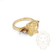 Ring - 10K Yellow Gold three radiant & pear cut cz stones - RIG734