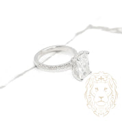 Kelly Ring - Gold hidden halo diamond lab cut radiant 3.00CT with diamond pavé setting 0.50CT - RIGL053