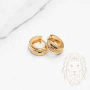 Huggies - 10K two-tone yellow & white gold diamond cut & brushed finish 5mm X 10mm - BOG814