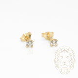 Studs - Or 10K jaune zircone cubique coupe rond brillant 0.05PTS / 2.5mm - BOG825