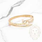 Bracelet jonc - Or 18K jaune faux stack clou & style amour pavé de cz - BRG746