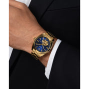 Montre Bulova Surveyor 97A203, cadran bleu, mise en situation