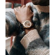 Montre Bulova Prestige 97A206, cadran argent, mise en situation