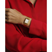 Montre Bulova Sutton 97L186, cadran blanc, mise en situation
