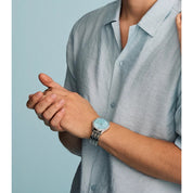 Montre Caravelle Dress 43B174, cadran turquoise, mise en situation
