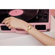 Montre Caravelle Dress 44L267, cadran argent, mise en situation