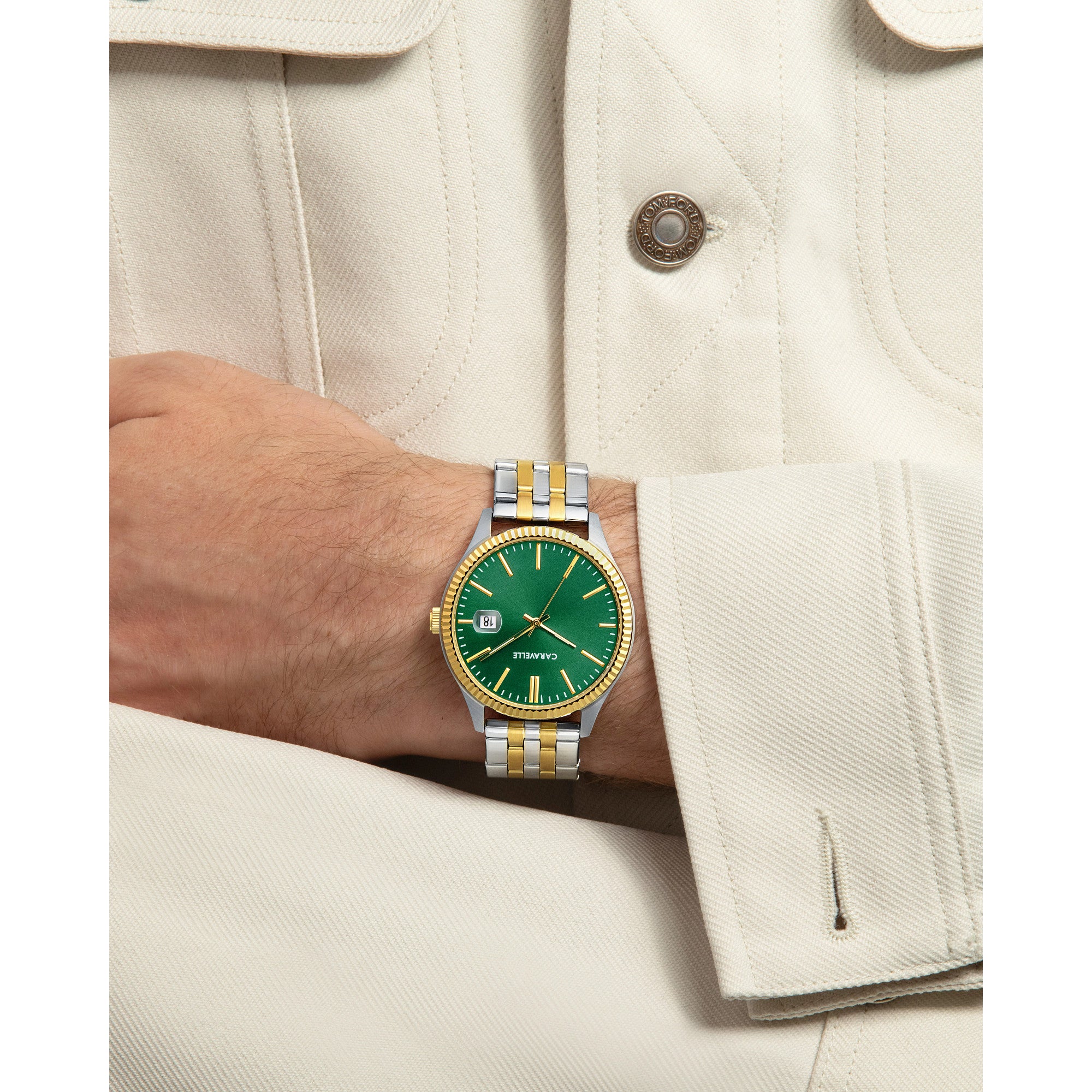 Montre Caravelle Dress 45B162, cadran vert, mise en situation