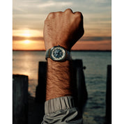 Montre Citizen Eco-Drive Photon BJ6569-59X, cadran noir, mise en situation