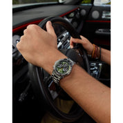 Montre Citizen Promaster Navihawk CA4664-60W, cadran vert, mise en situation