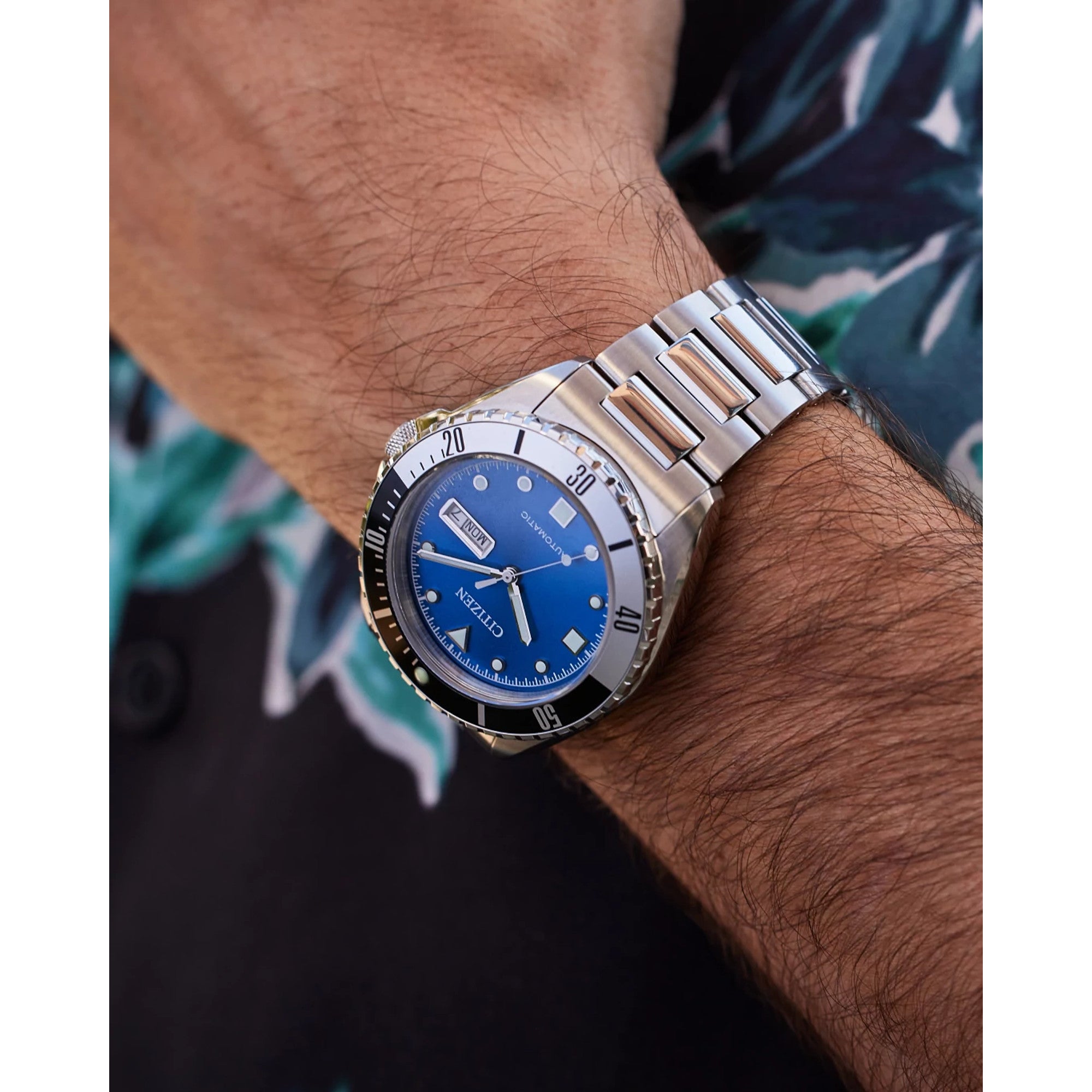 Citizen Sport Automatic NH7530-52M watch, blue dial, lifestyle
