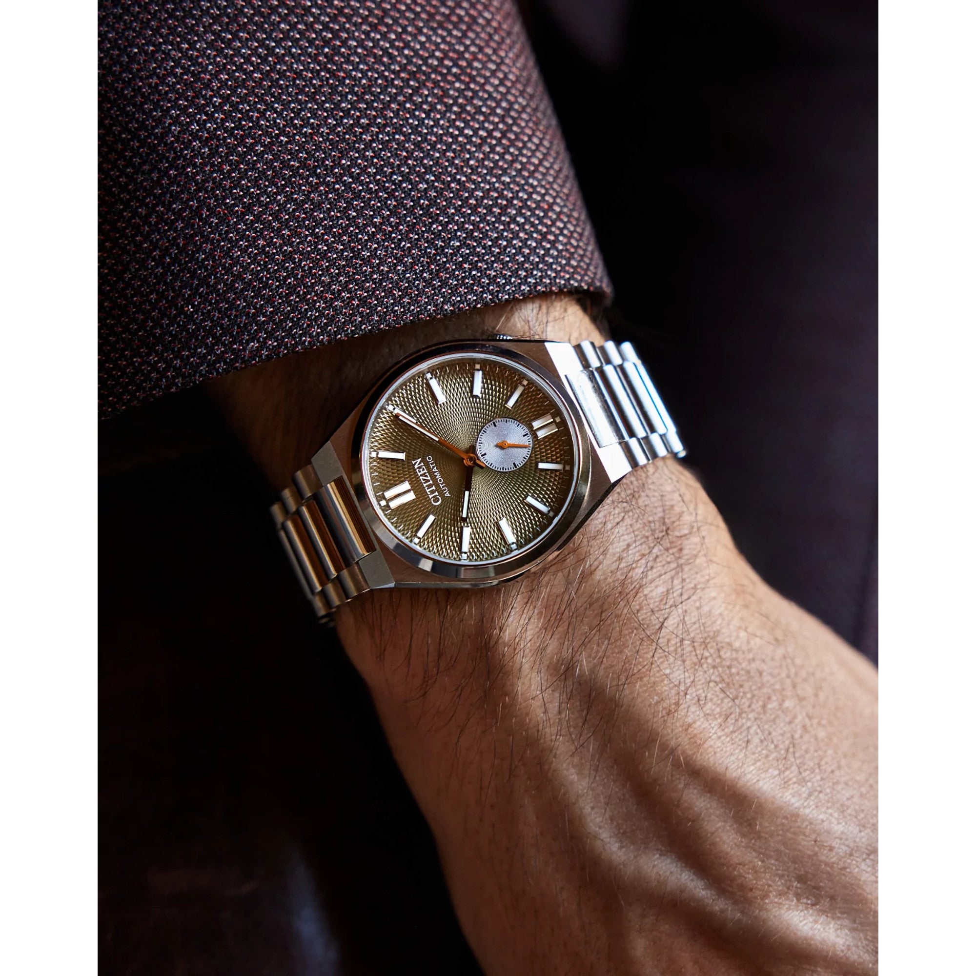 Citizen Tsuyosa NK5010-51X watch, green dial, lifestyle