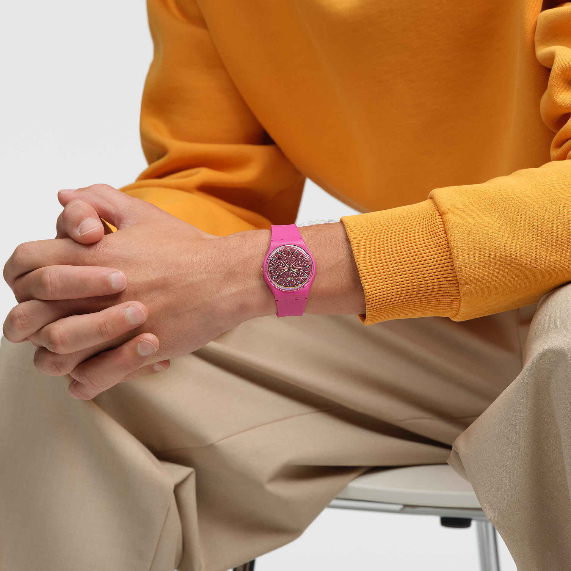 Swatch Fantastic Fuchsia SO28P110 watch, pink dial, on the wrist