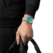 Montre Tissot PRX 40mm T137.407.11.091.01, cadran vert, portée