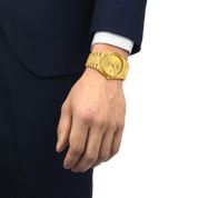Montre Tissot PRX 40mm T137.407.33.021.00, cadran champagne, portée