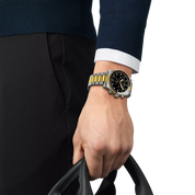 Montre Tissot PR516 40mm T149.417.22.051.00, cadran noir, portée