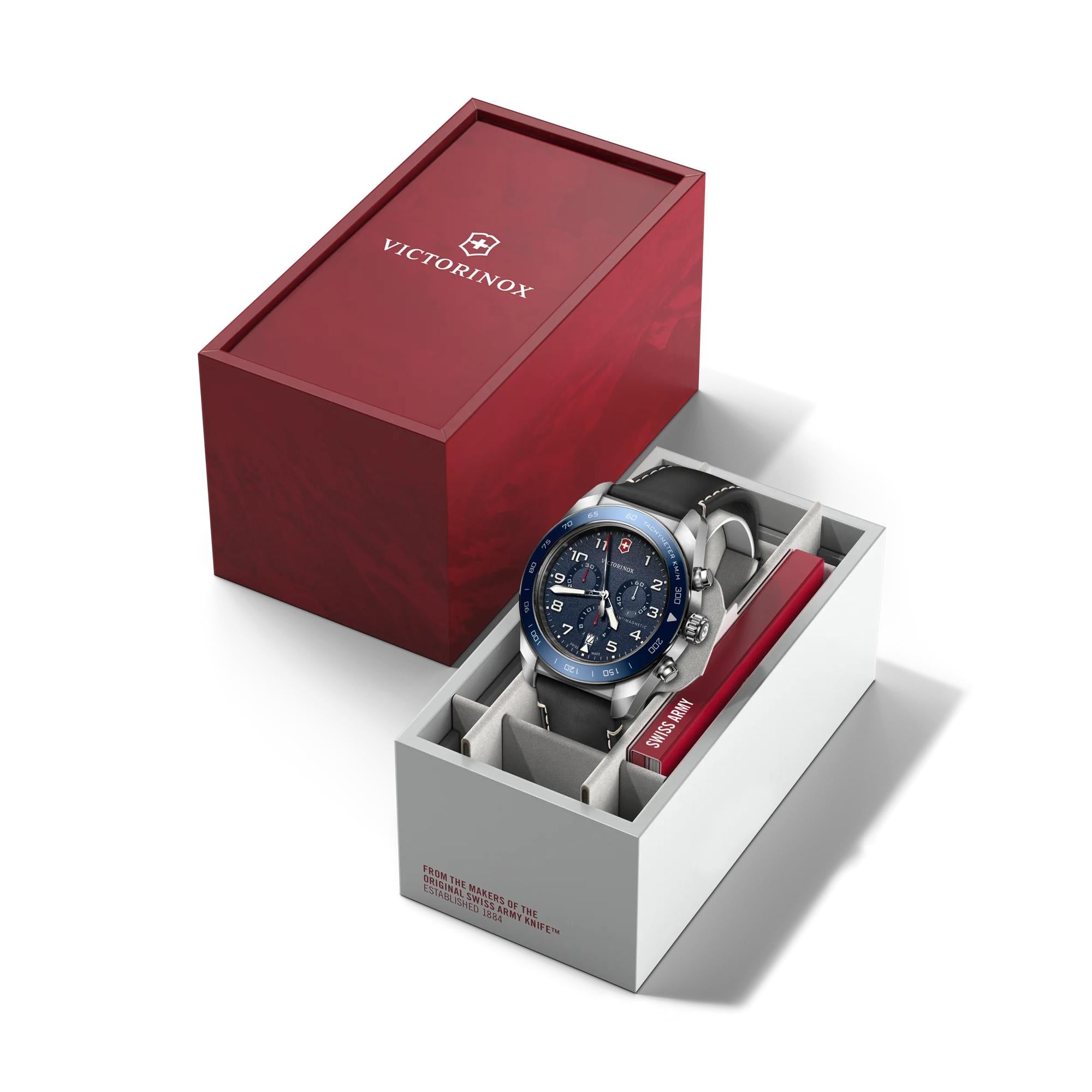 Montre Victorinox Swiss Army Chronograph 242047, cadran bleu, dans sa boîte